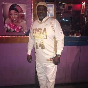 Meet your Posher, Curtis